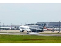 珍贵画面！空中客车新客机A350抵台　原厂涂装首亮相