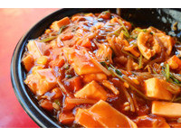 宜兰百大小吃第1名！竟有麻婆豆腐口味的创意蛋包饭