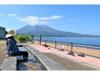 日本最美“滨海足汤”　可以看到樱岛火山喷发