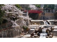 绝不能错过！盘点日本三大名景、秘境及名汤