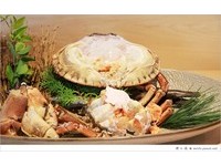 台中无菜单日式料理！光蟹身就比手大的北海玫瑰蟹