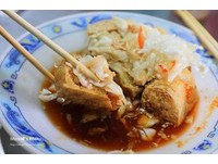 一天只开四小时的超夯臭豆腐　酥脆酸甜会喷汁！
