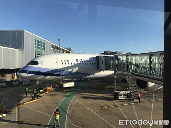 ▲华航开航伦敦,华航伦敦,伦敦盖维克（Gatwick）机场,盖维克（Gatwick）机场。（图／记者赖文萱摄）