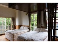 太平山小木屋变美了　扁柏小屋推开门就能看见风景