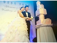 顶级婚宴出奇招！搬出“冰雕南瓜马车、酒吧台”超吸睛