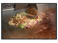 万华飘香近20年的甲林铁板烧　牛肉软嫩、蟹肉弹牙鲜甜