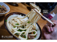 冲绳第一名的岸本食堂　连阿部宽都超推的岸本SOBA