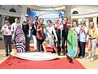 有台湾最美海岸线！苗栗国际风筝冲浪表演赛17日登场