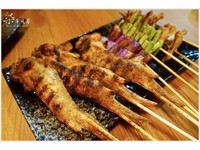 不事先油炸坚持现点现烤　吃得到浓浓烧烤香气的串烧店