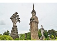 世界最神秘公园！泰国“拉萨鬼窟”200座怪雕像聚集