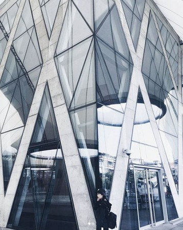 ▲大东文化艺术中心。（图／IG@yi_jane提供，请勿任意翻摄以免侵权）