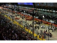世界唯一夜间赛事！新加坡F1大奖赛邀五月天开唱