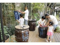 新北市手感小旅行　带着孩童一起做淡水鱼丸、晒蓝染布