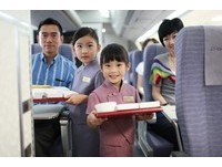 孩童也能机上服务　国籍航空暑假办空服员、机师体验营