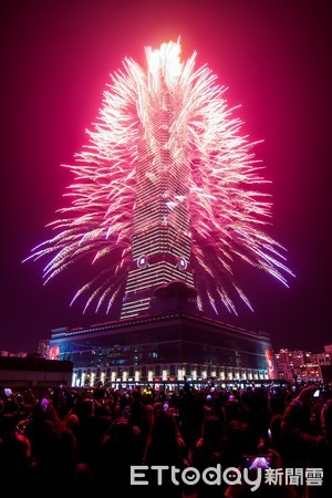▲拥有烟火绝佳视野的台北君悦酒店二楼凯寓厅。(图/君悦提供)