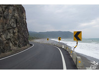 全台最美公路！紧邻海岸线　空气中嗅到浪花的水汽