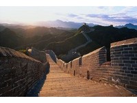 万里长城变成断掉的碉堡　换个角度颠覆世界七大名景