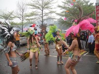比基尼配丁字裤　斗六森巴嘉年华26日扭腰摆臀