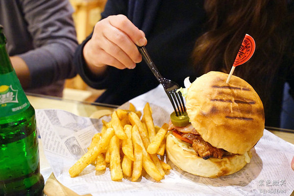 ▲宜兰J.J burgers 美式汉堡。（图／紫色微笑提供）