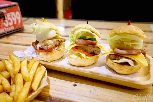 ▲宜兰J.J burgers 美式汉堡。（图／紫色微笑提供）