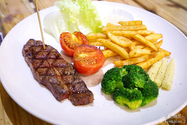 ▲宜兰J.J burgers 美式汉堡。（图／紫色微笑提供）