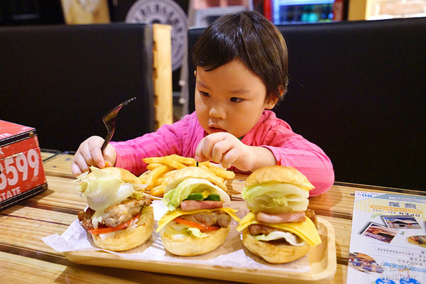 ▲宜兰J.J burgers 美式汉堡。（图／紫色微笑提供）