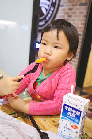 ▲宜兰J.J burgers 美式汉堡。（图／紫色微笑提供）