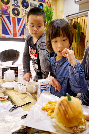 ▲宜兰J.J burgers 美式汉堡。（图／紫色微笑提供）