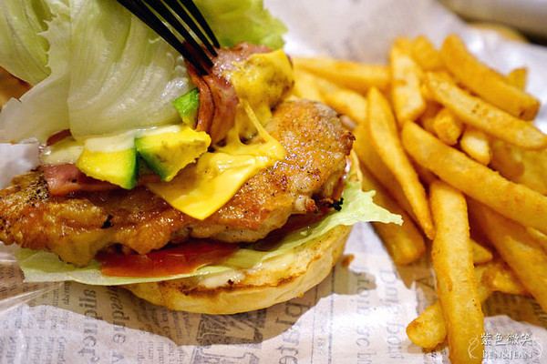 ▲宜兰J.J burgers 美式汉堡。（图／紫色微笑提供）
