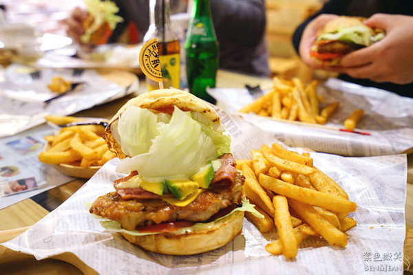 ▲宜兰J.J burgers 美式汉堡。（图／紫色微笑提供）
