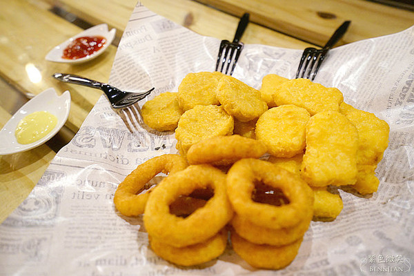 ▲宜兰J.J burgers 美式汉堡。（图／紫色微笑提供）