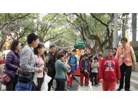 南投监理站在台湾灯会现场　带头找民众酒驾！？