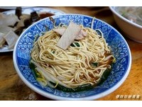 爱面族必吃！50年沙茶麻酱面Ｑ香味四溢