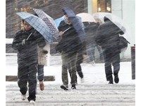 快讯／日本14日再降大雪　成田、羽田机场逾50航班停飞