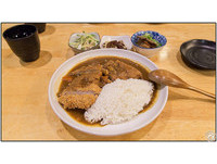 猪排软嫩含肉汁、咖喱清爽不腻　台东日式风的美味食堂
