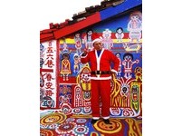 继续看“彩虹爷爷”创作！台中彩虹眷村变身艺术公园