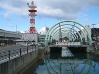 跟着《吉尼斯世界纪录》玩日本　世界最窄海峡不到10米