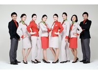韩国廉航第一名　德威空姐换新装　