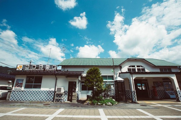 ▲飞?古川白壁土藏街、濑户川。（图／旅。摄。游世界提供）