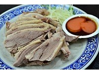 35年坚持传统　锦洲鹅肉油亮多汁、麻油鸡“黄金比例”
