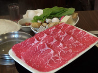 午餐食客／番茄丁、鲜奶新鲜入锅　冬天小火锅最暖胃　