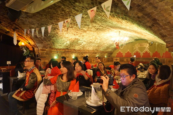 ▲英国伦敦中世纪宴会主题餐厅The Medieval Banquet。（图／记者赖文萱摄）