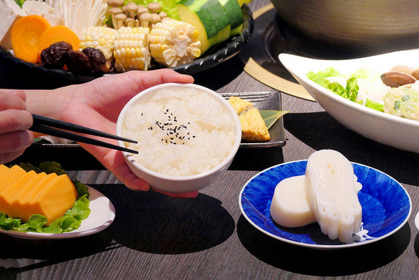 ▲台中悦上引锅物料理。(图/橘子狗爱吃糖提供)