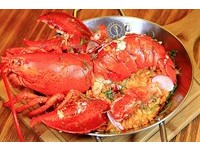 台北“活龙虾”大餐！炖饭、三明治、叻沙面通通有