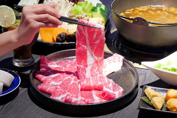 ▲台中悦上引锅物料理。(图/橘子狗爱吃糖提供)