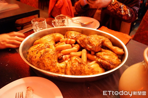 ▲英国伦敦中世纪宴会主题餐厅The Medieval Banquet。（图／记者赖文萱摄）
