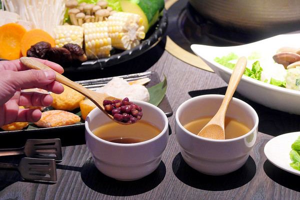 ▲台中悦上引锅物料理。(图/橘子狗爱吃糖提供)