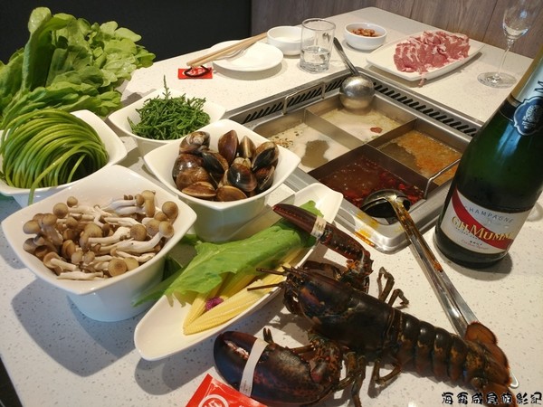 ▲海底捞 自带食材。（图／海霸威食游影记提供，请勿任意翻摄以免侵权）