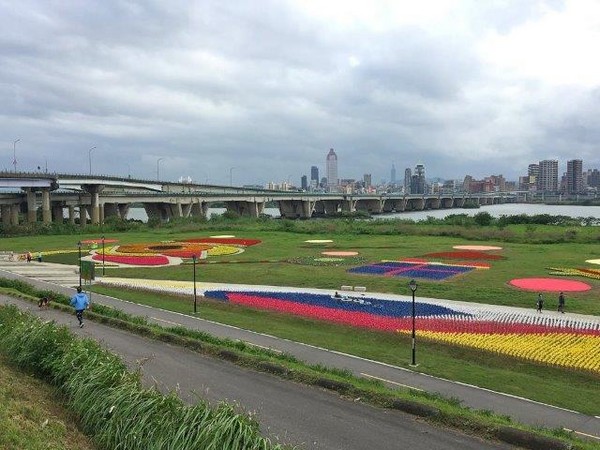 ▲三重河滨鸭鸭地景。（图／新北市政府提供）
