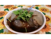 桃园在地33年好吃肉圆　店名就叫“好吃”